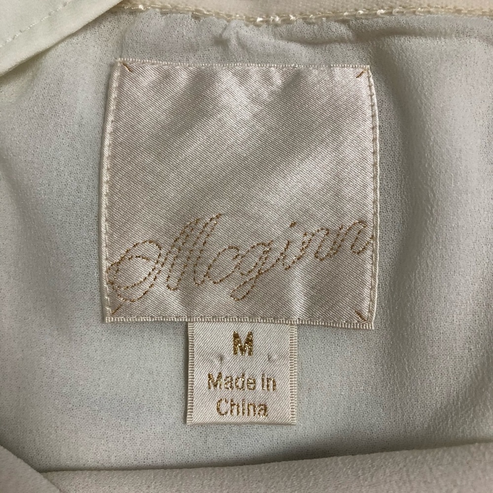 McGinn Pleated Dress Cutout Back White & Nude M - Picture 12 of 13